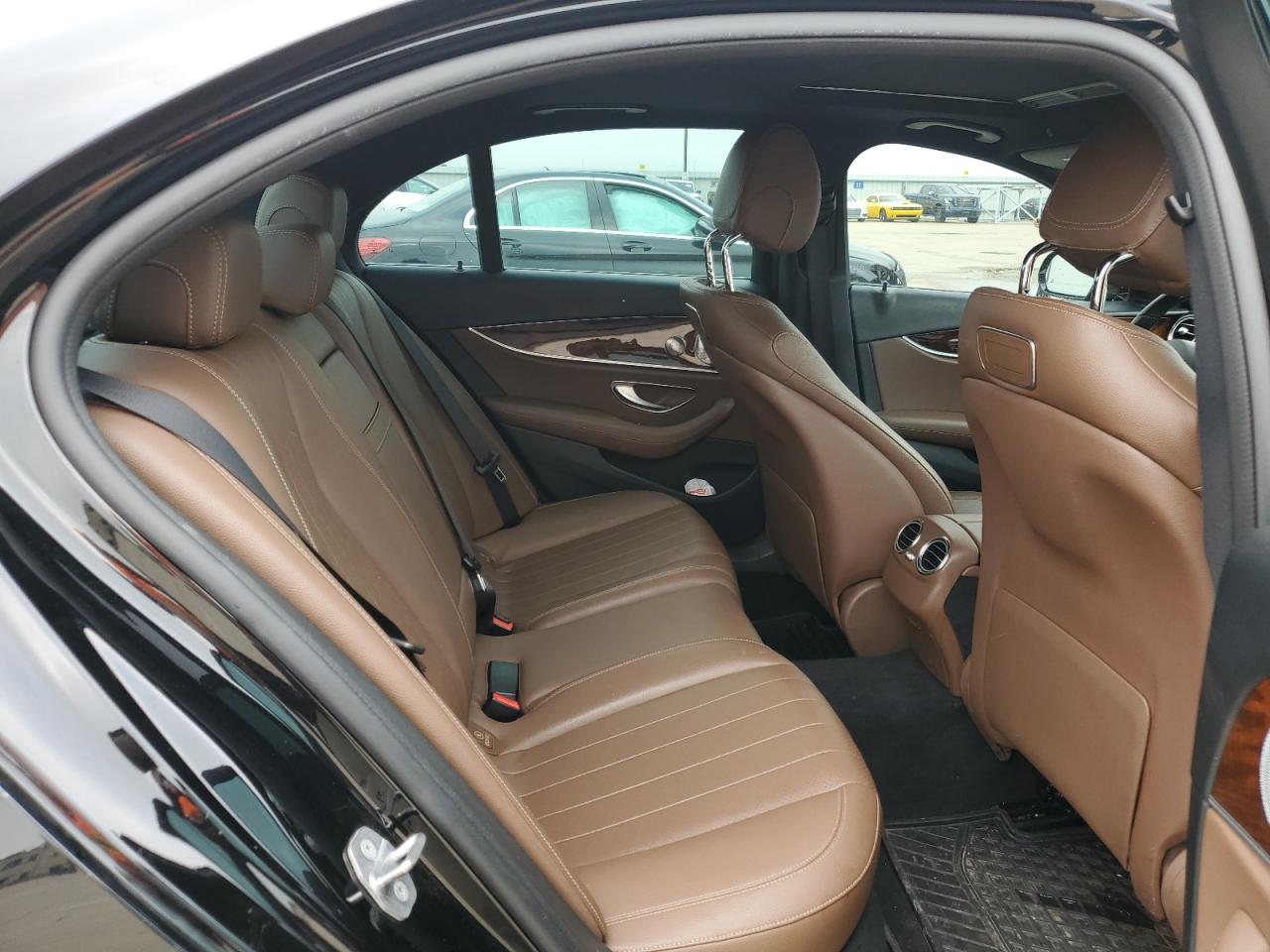 WDDZF4JB3JA451552 2018 Mercedes-Benz E 300