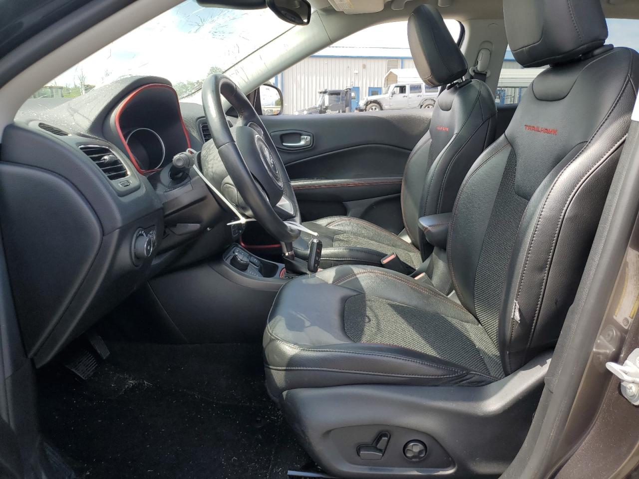 3C4NJDDB6JT316349 2018 Jeep Compass Trailhawk