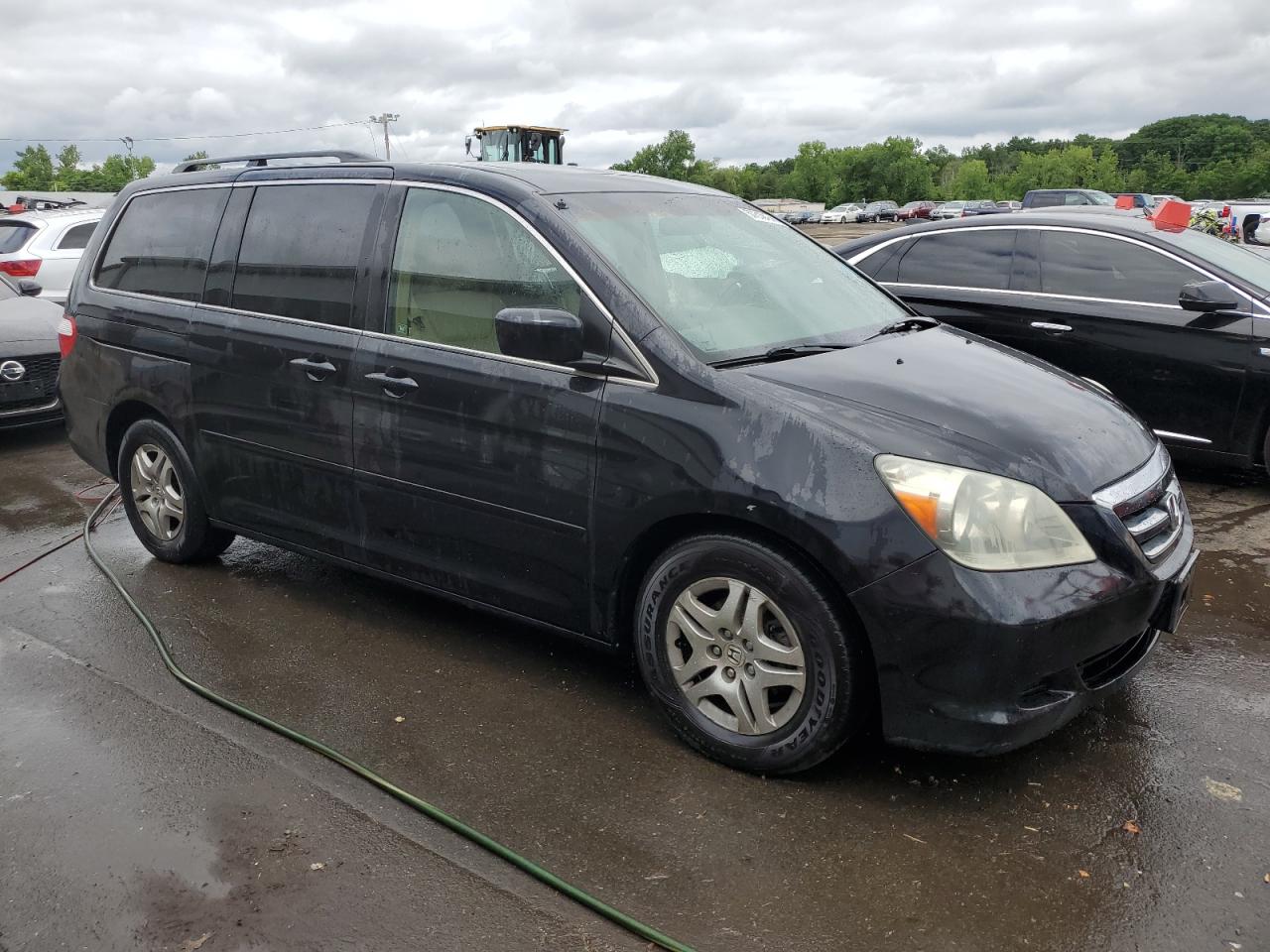 5FNRL38625B136504 2005 Honda Odyssey Exl