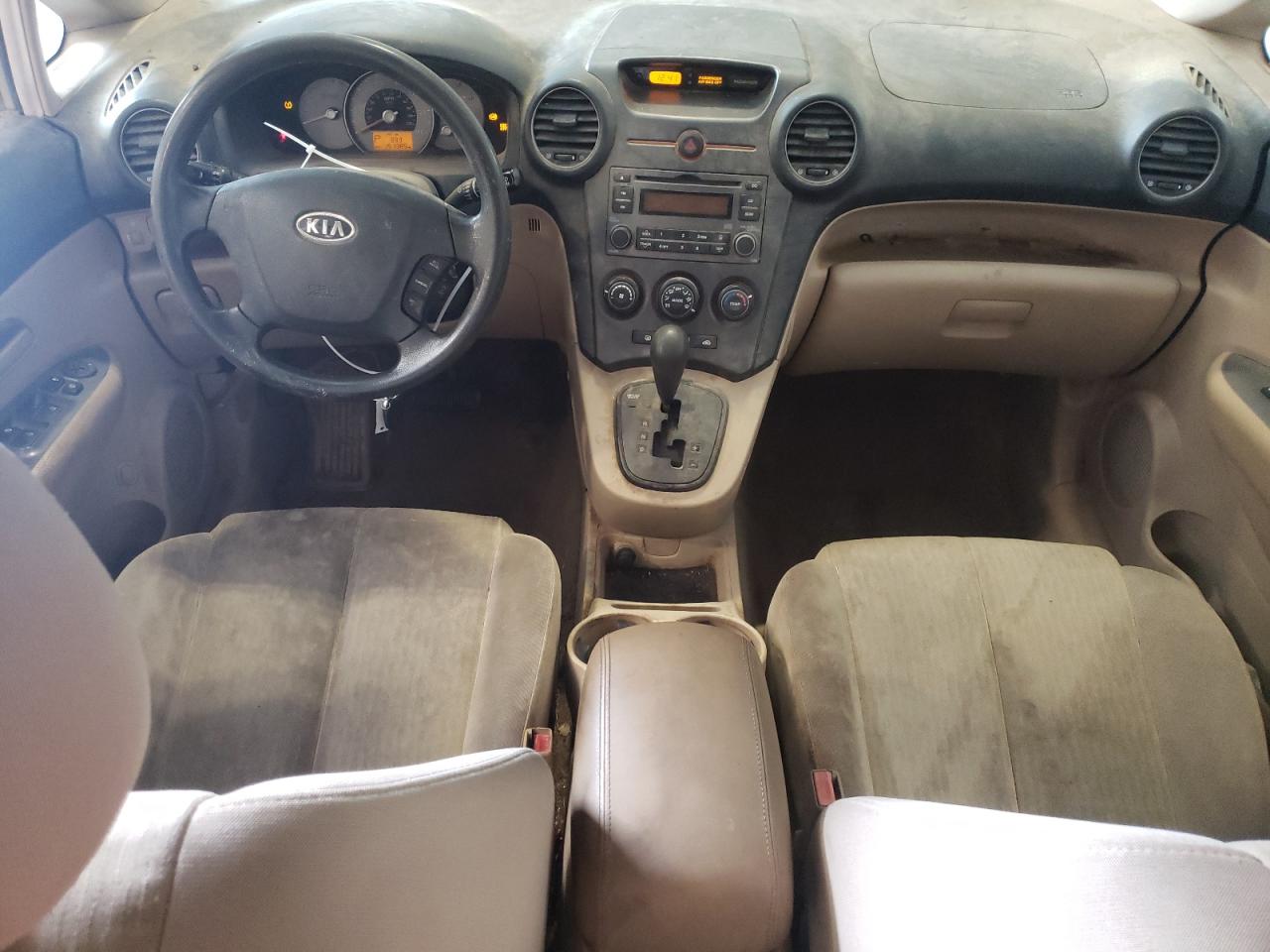 KNAFG525477038227 2007 Kia Rondo Base