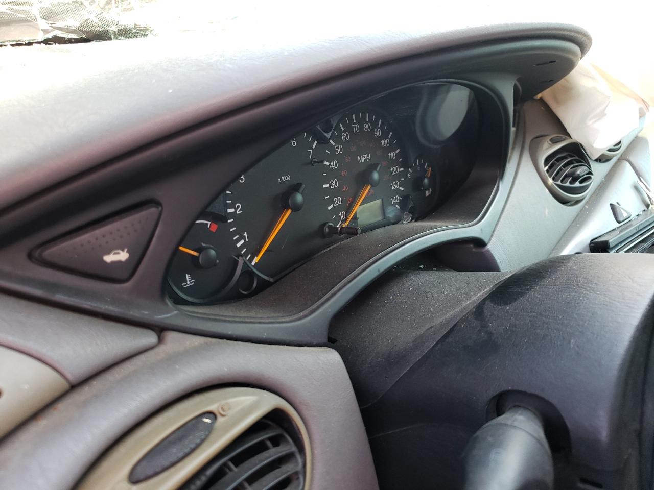 3FAFP313X4R120061 2004 Ford Focus Zx3