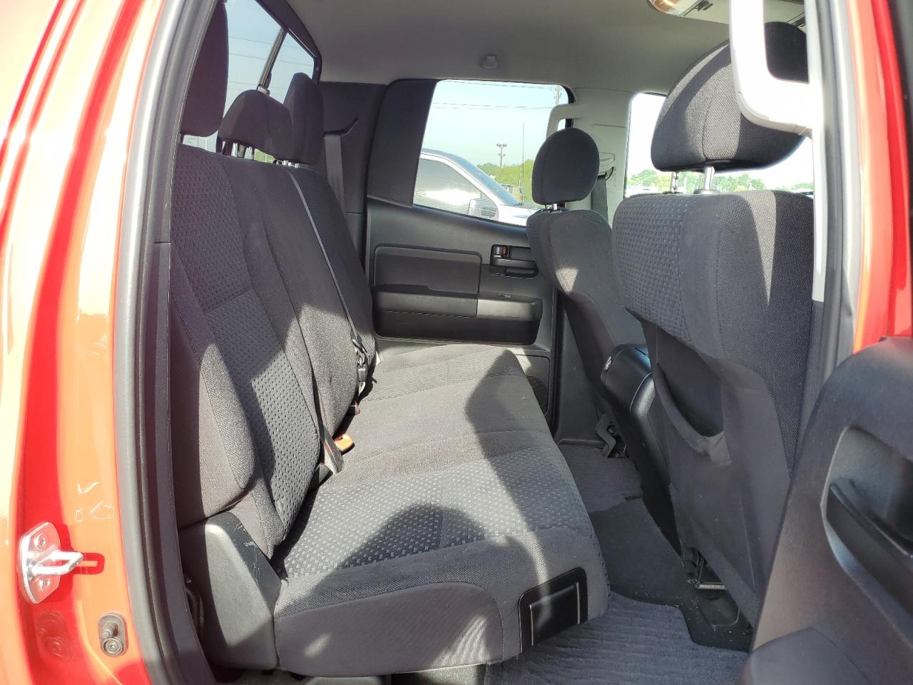 5TFUW5F16BX204535 2011 Toyota Tundra Double Cab Sr5