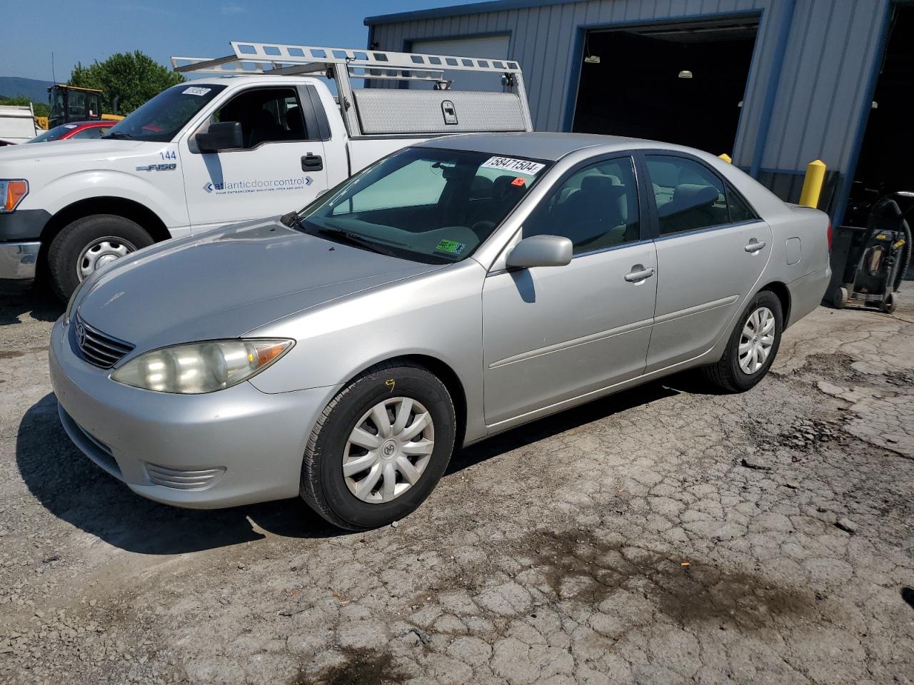 4T1BE30K65U959086 2005 Toyota Camry Le