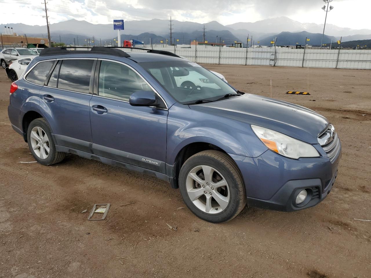 2013 Subaru Outback 2.5I Premium vin: 4S4BRCCC9D3253713