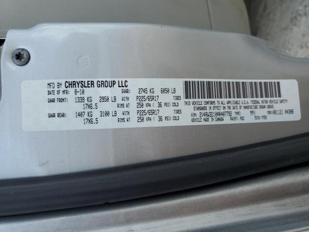 2V4RW3D10AR407792 2010 Volkswagen Routan Se