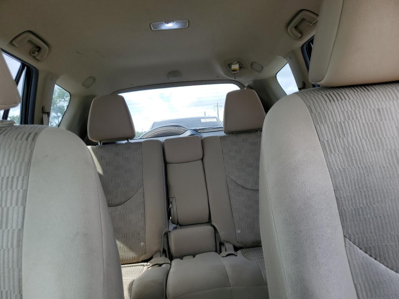 2T3KF4DV3BW098217 2011 Toyota Rav4