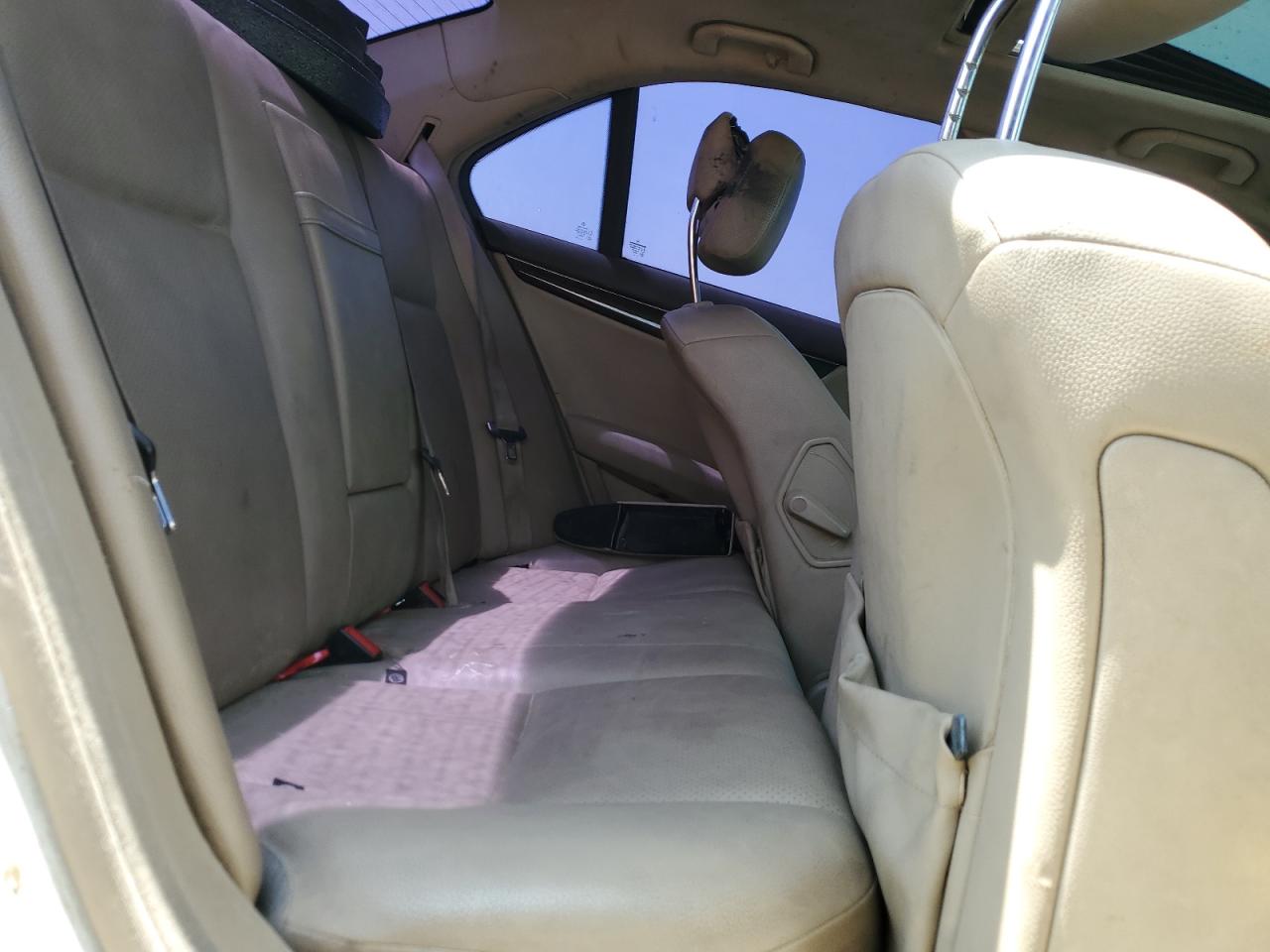 WDDGF5EBXAR121108 2010 Mercedes-Benz C 300