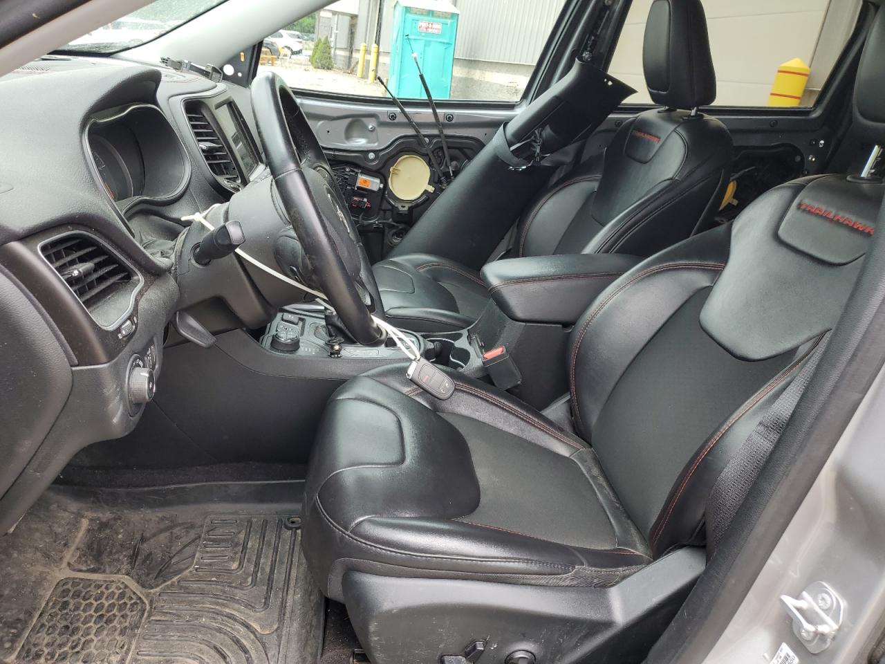 1C4PJMBX1KD198550 2019 Jeep Cherokee Trailhawk