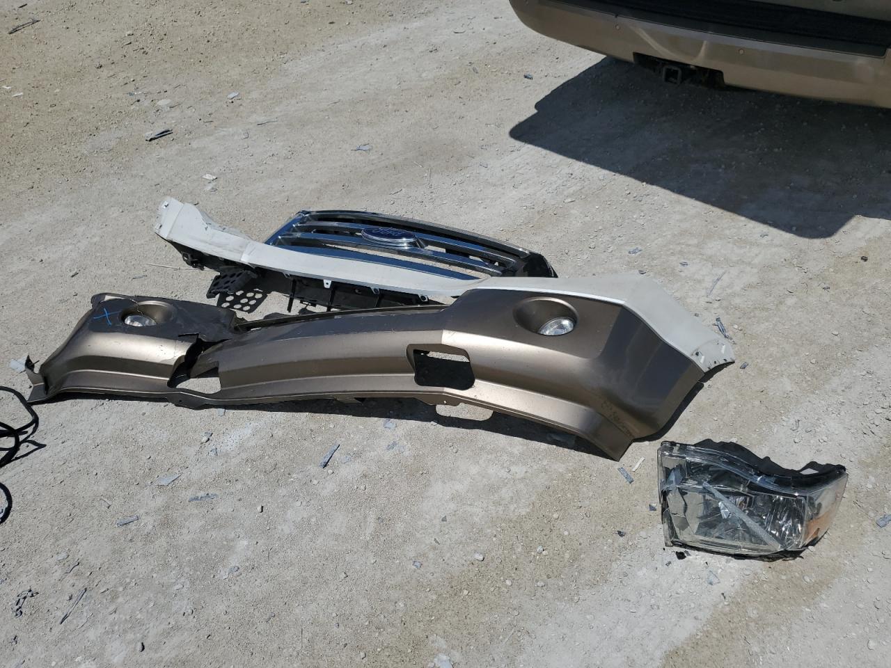 1FMJU1J57EEF15348 2014 Ford Expedition Xlt