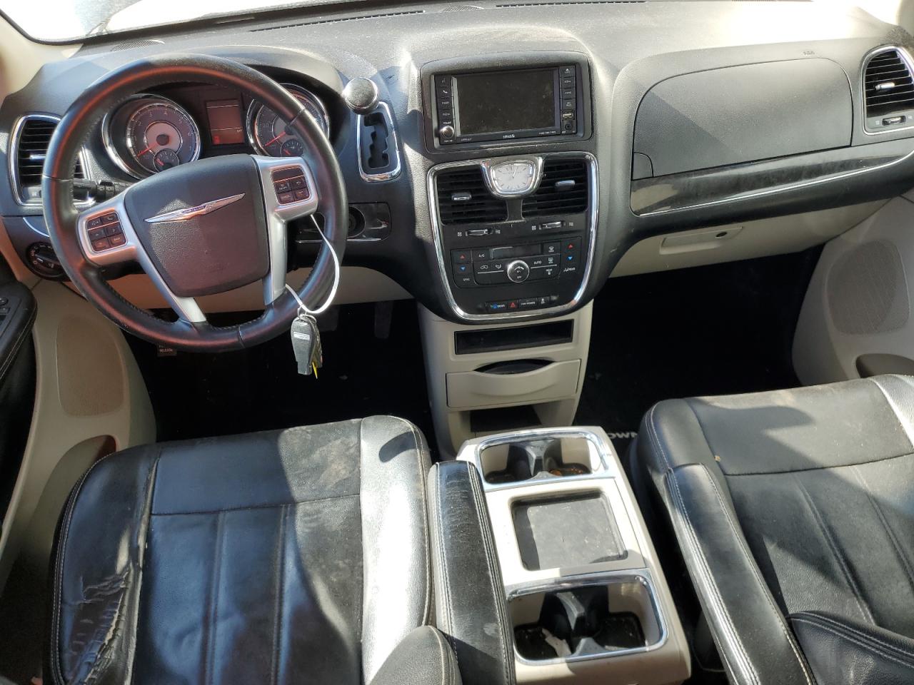 2C4RC1BGXDR744795 2013 Chrysler Town & Country Touring