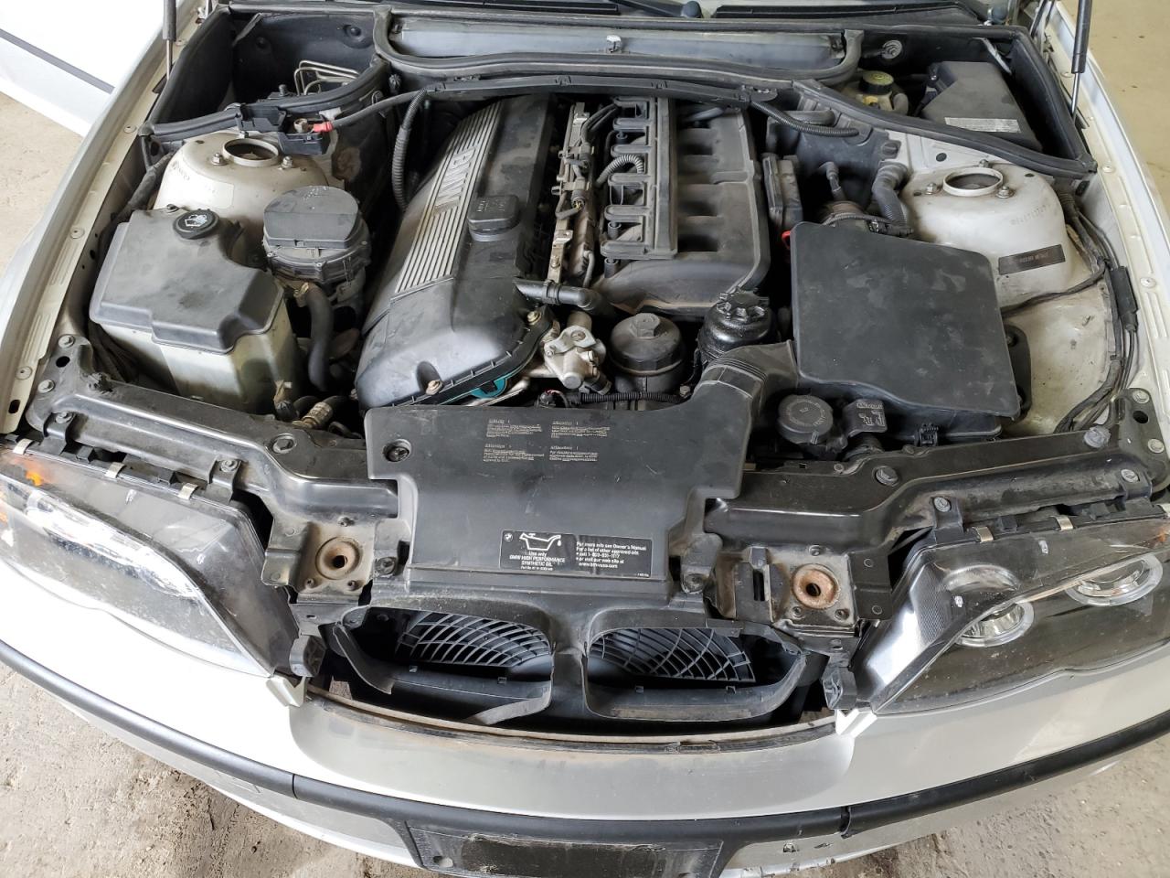 WBAEP33423PF02375 2003 BMW 325 Xit