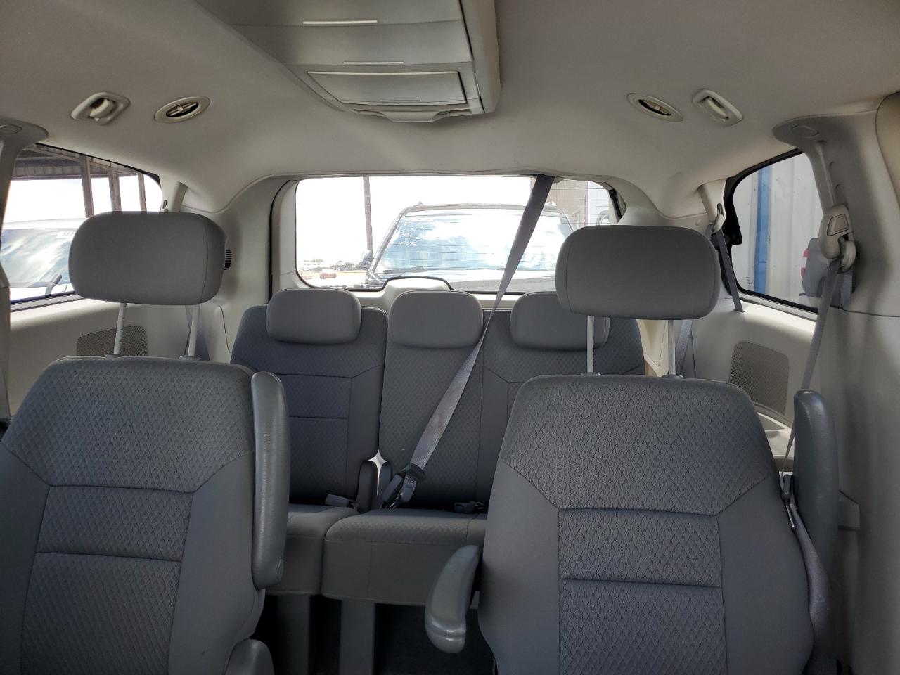 2A4RR5D12AR337199 2010 Chrysler Town & Country Touring