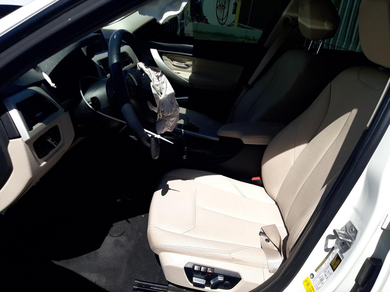 WBA8E1G58HNU13016 2017 BMW 320 I