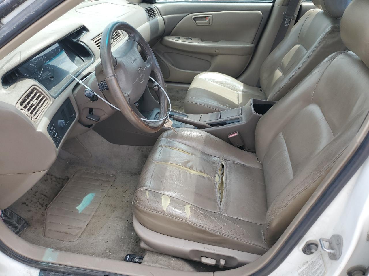 JT2BF28K5X0167269 1999 Toyota Camry Le