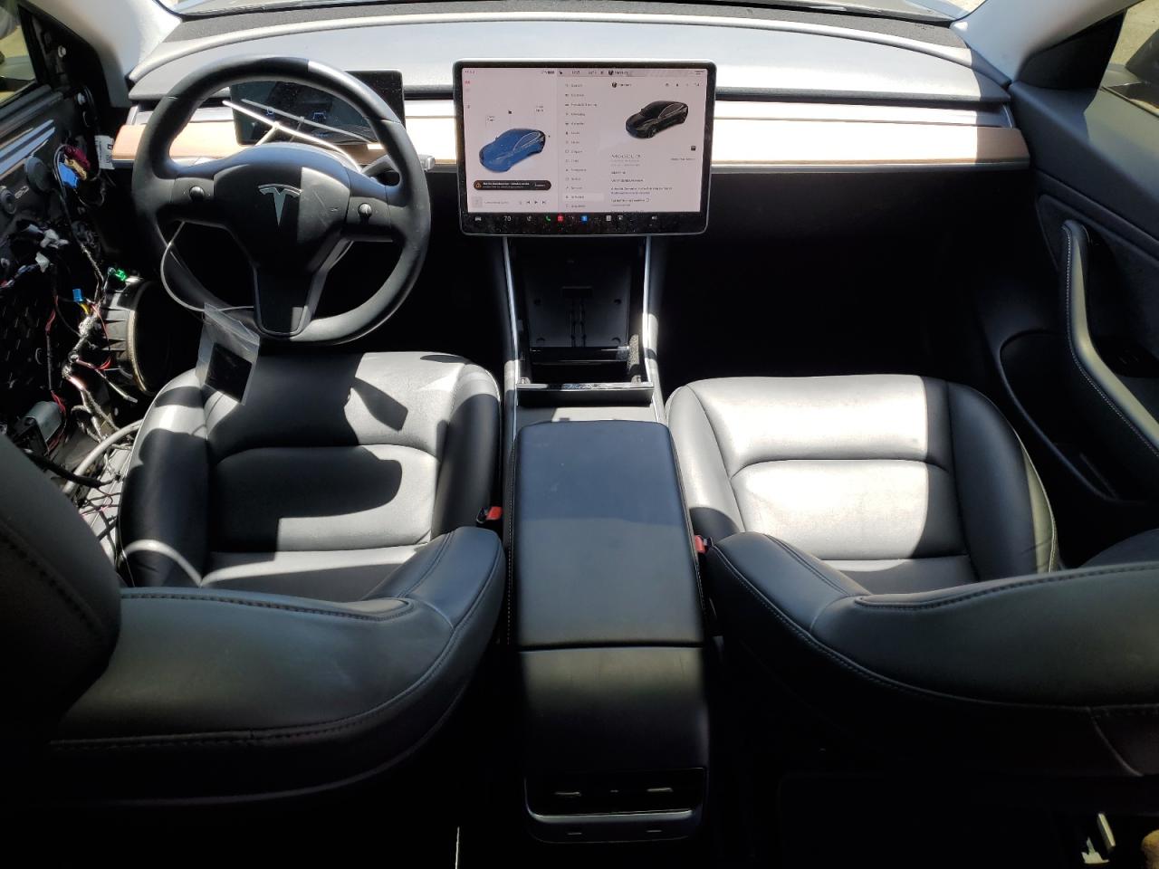 5YJ3E1EB1JF144464 2018 Tesla Model 3