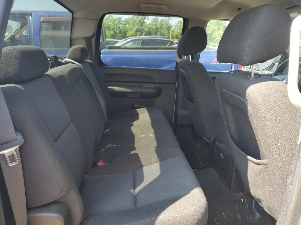 3GCPCSE06BG261674 2011 Chevrolet Silverado C1500 Lt