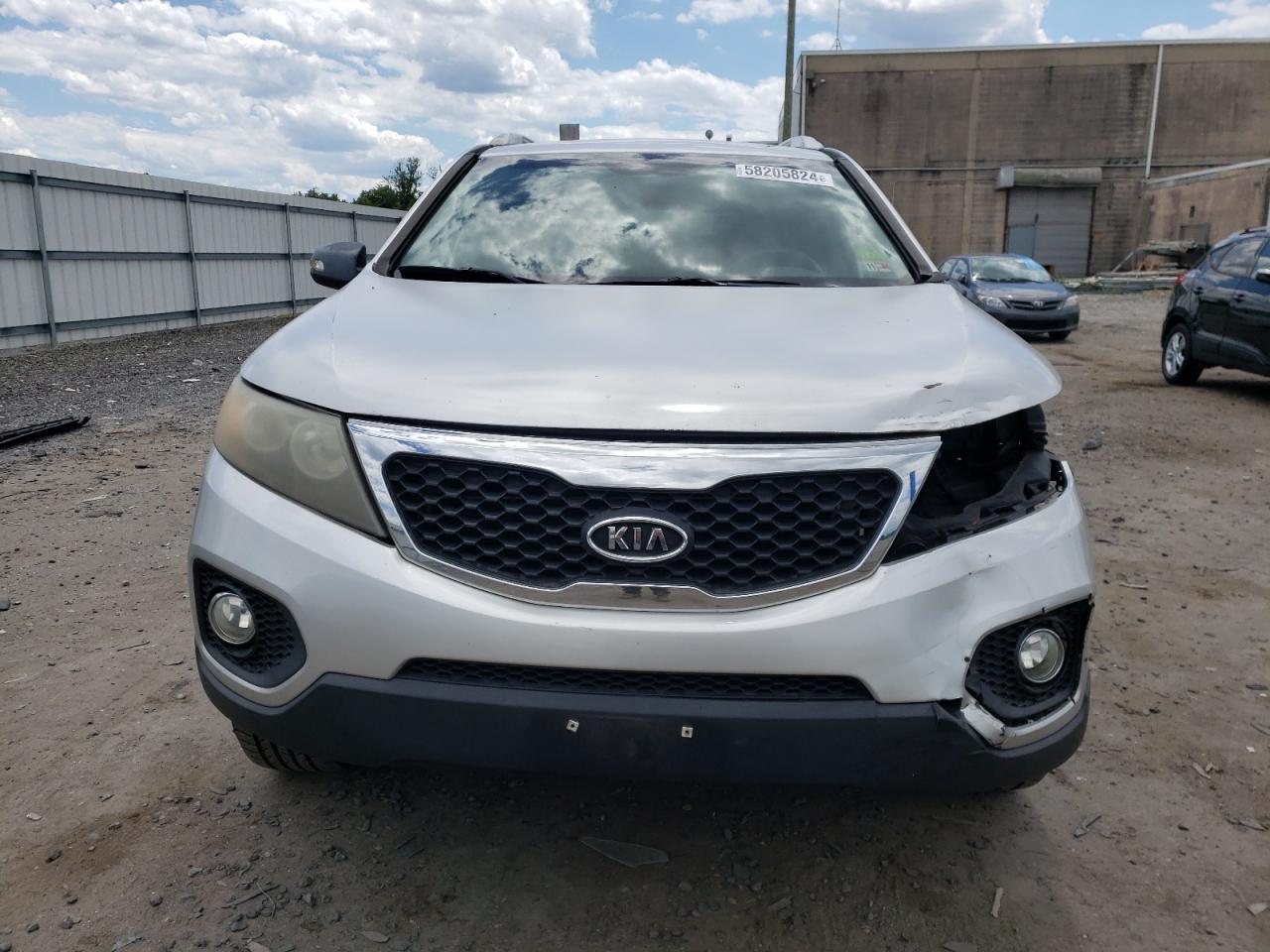 5XYKT3A19BG111054 2011 Kia Sorento Base