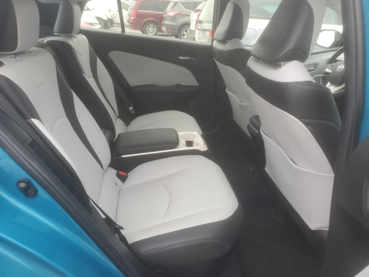 JTDKARFP0H3061440 2017 Toyota Prius Prime