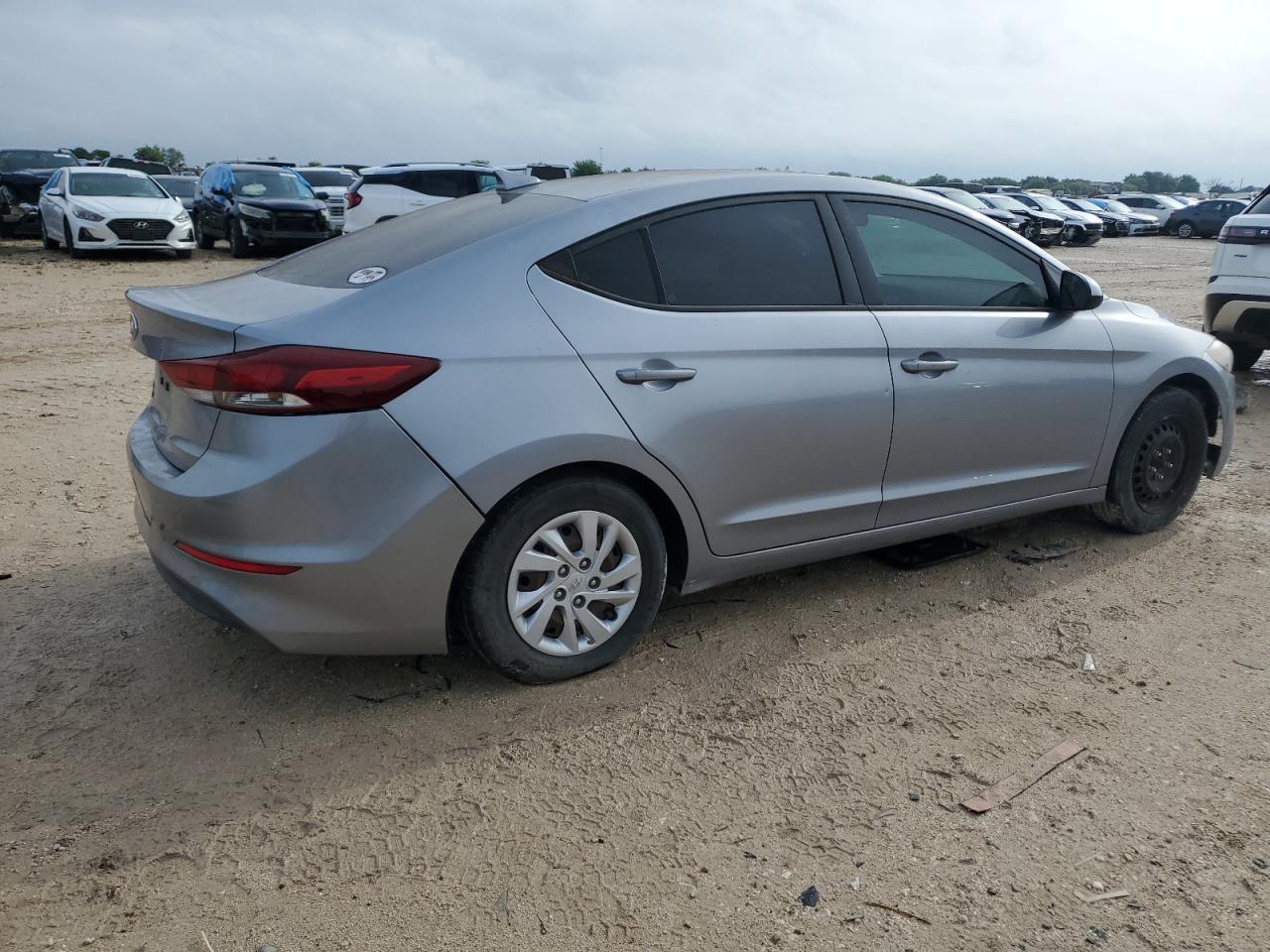 2017 Hyundai Elantra Se vin: 5NPD74LFXHH148899