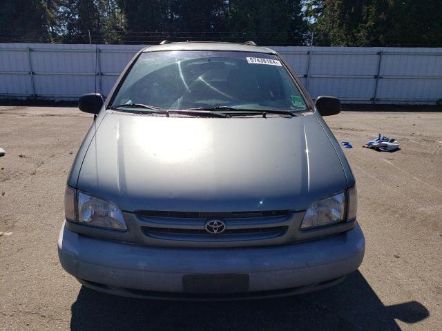 1999 Toyota Sienna Le VIN: 4T3ZF13C2XU102584 Lot: 57438184