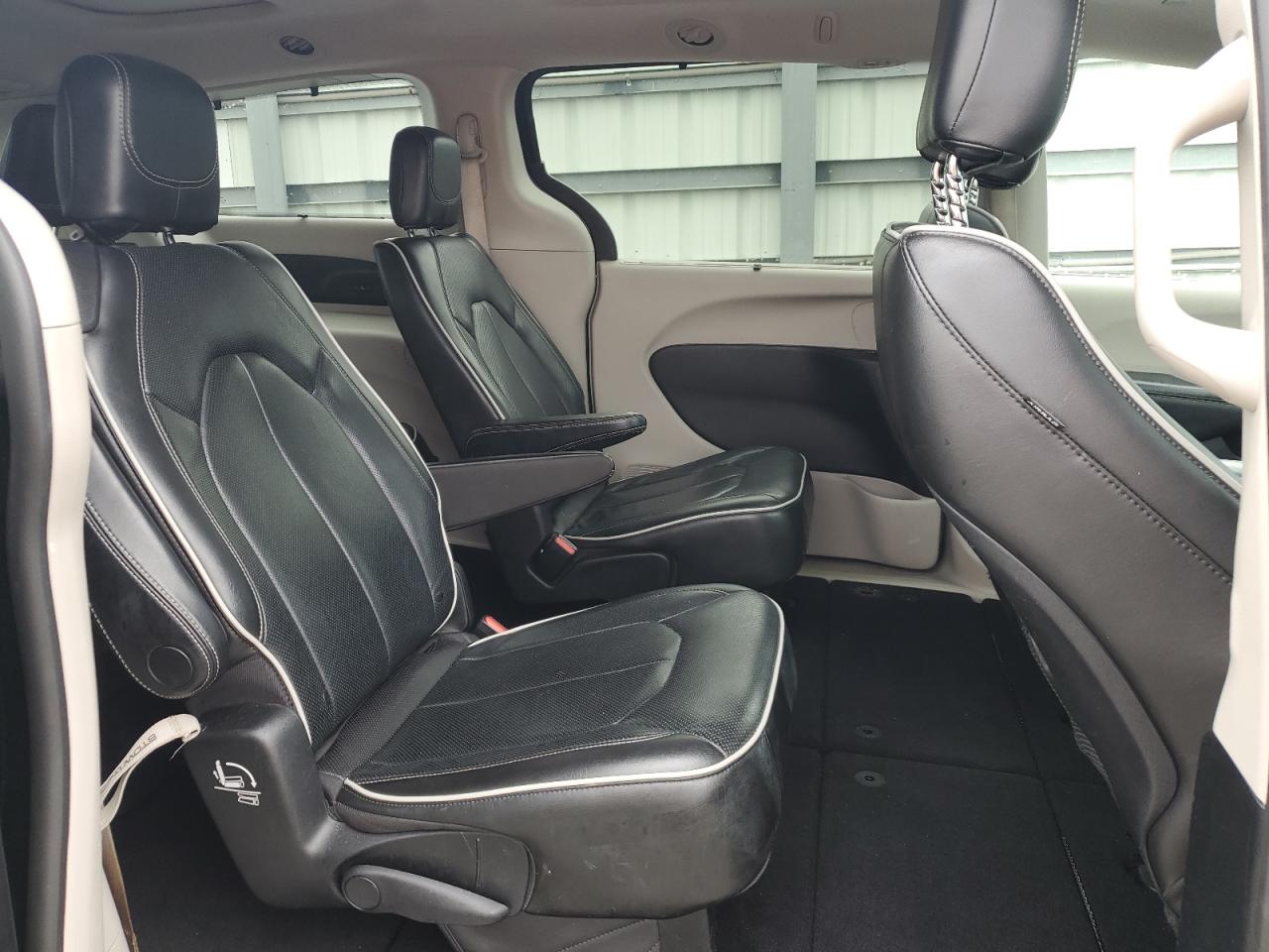 2C4RC3GG8MR530084 2021 Chrysler Pacifica Limited