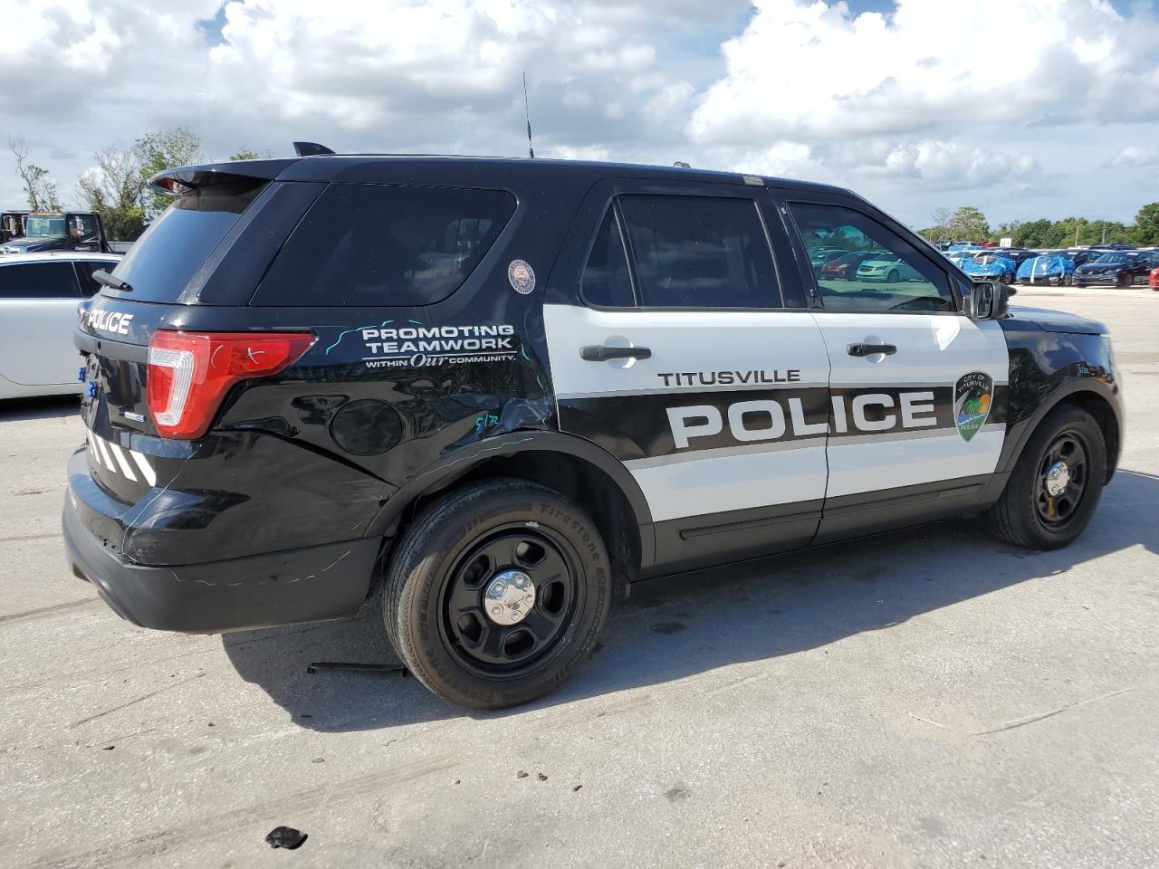 1FM5K8AR6HGA24006 2017 Ford Explorer Police Interceptor