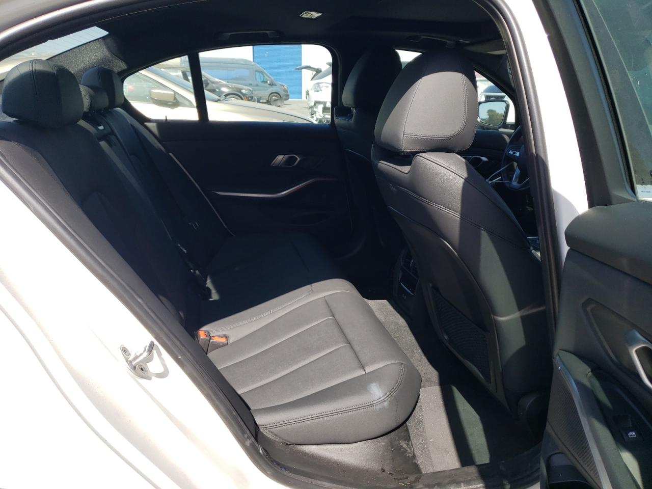 3MW5P7J08M8B54800 2021 BMW 330E