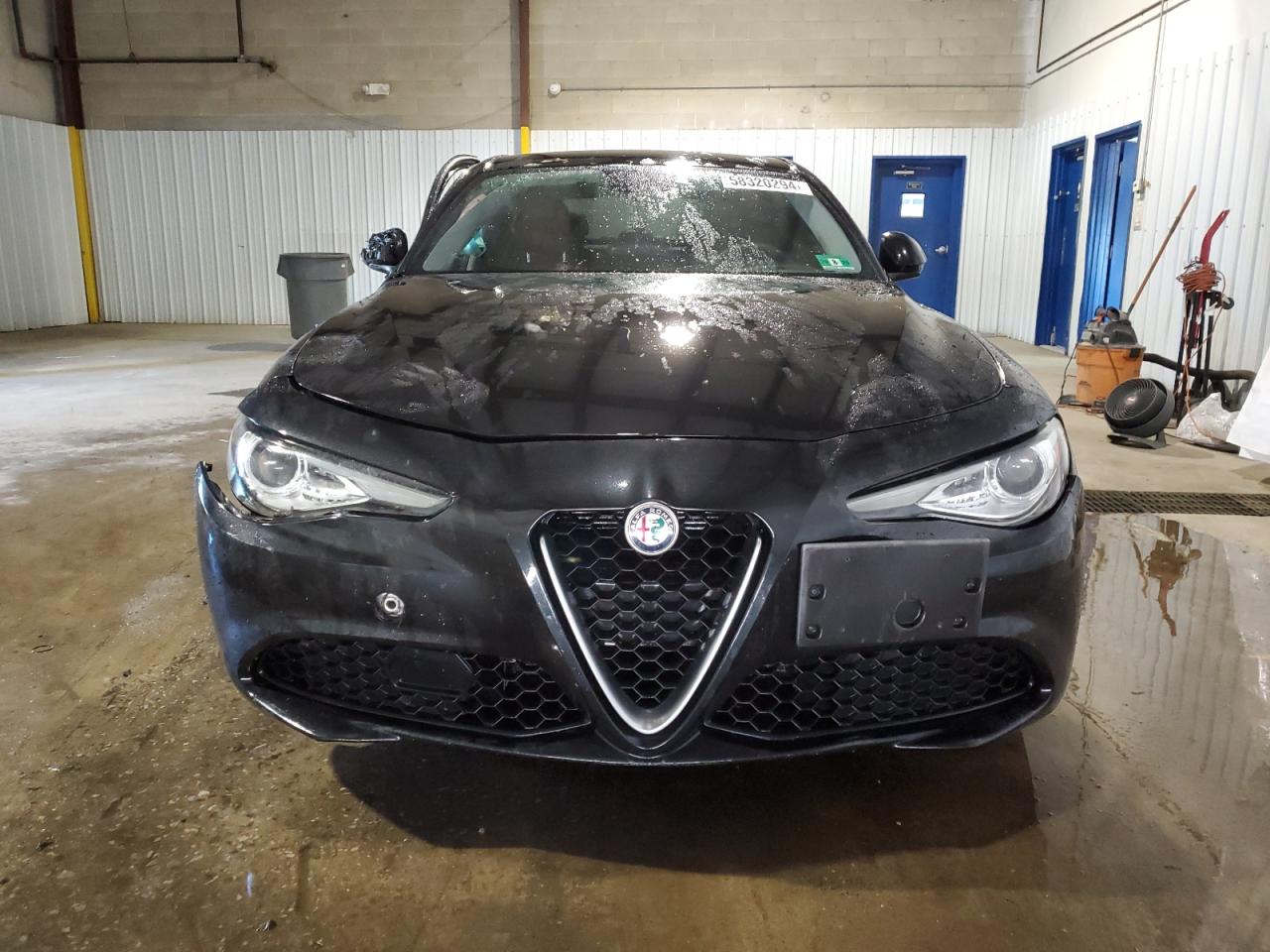 2017 Alfa Romeo Giulia Q4 vin: ZARFAEDN7H7553442