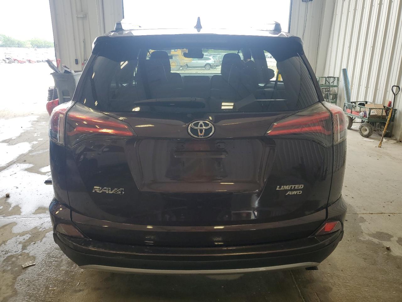 2T3DFREV5HW585660 2017 Toyota Rav4 Limited