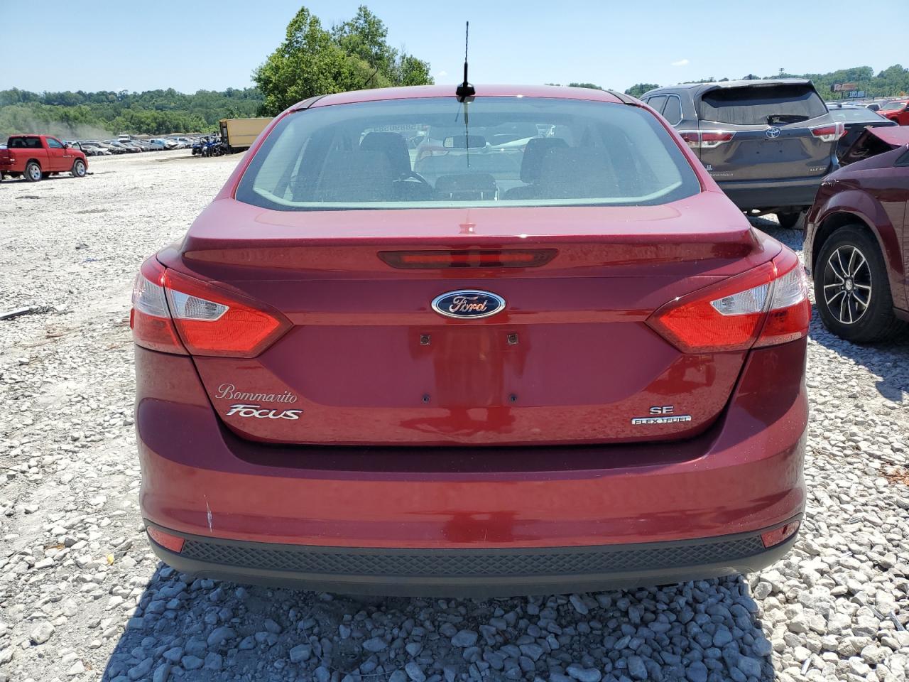 1FADP3F2XDL198619 2013 Ford Focus Se