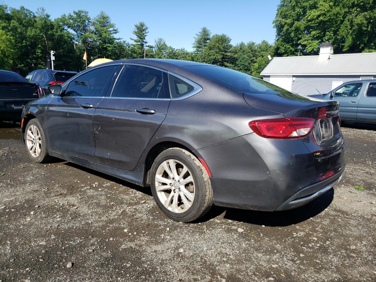 2015 Chrysler 200 Limited vin: 1C3CCCAB1FN571907