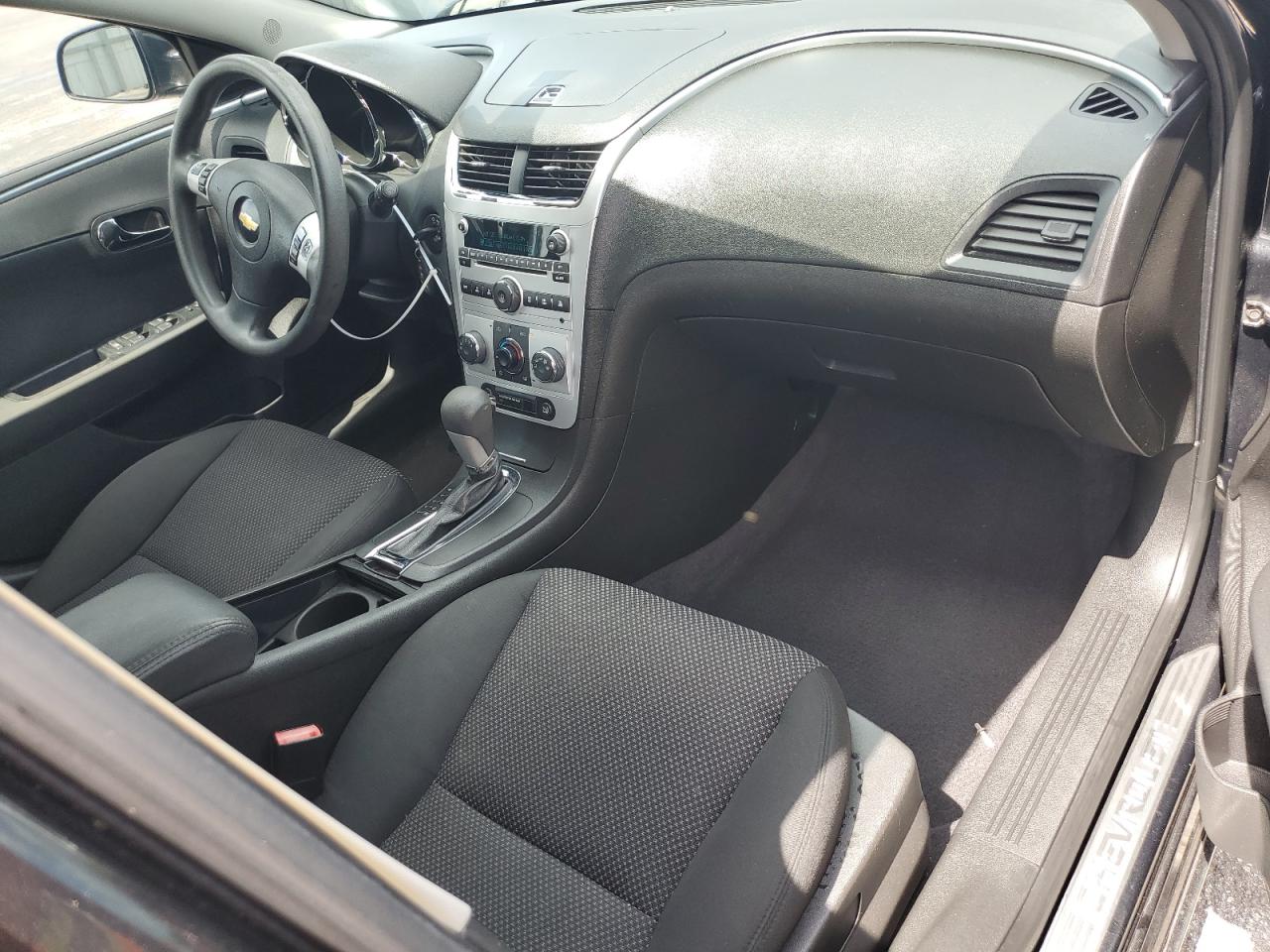 1G1ZC5E19BF297727 2011 Chevrolet Malibu 1Lt