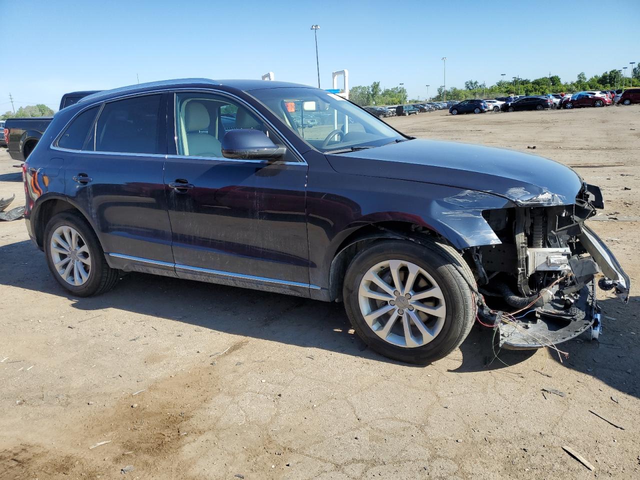 WA1CFAFP2EA119802 2014 Audi Q5 Premium