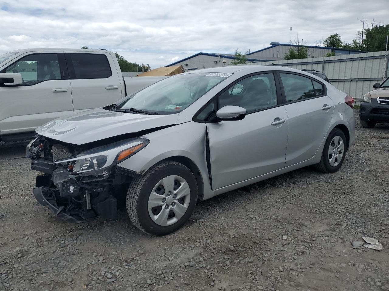 3KPFK4A7XJE275634 2018 Kia Forte Lx