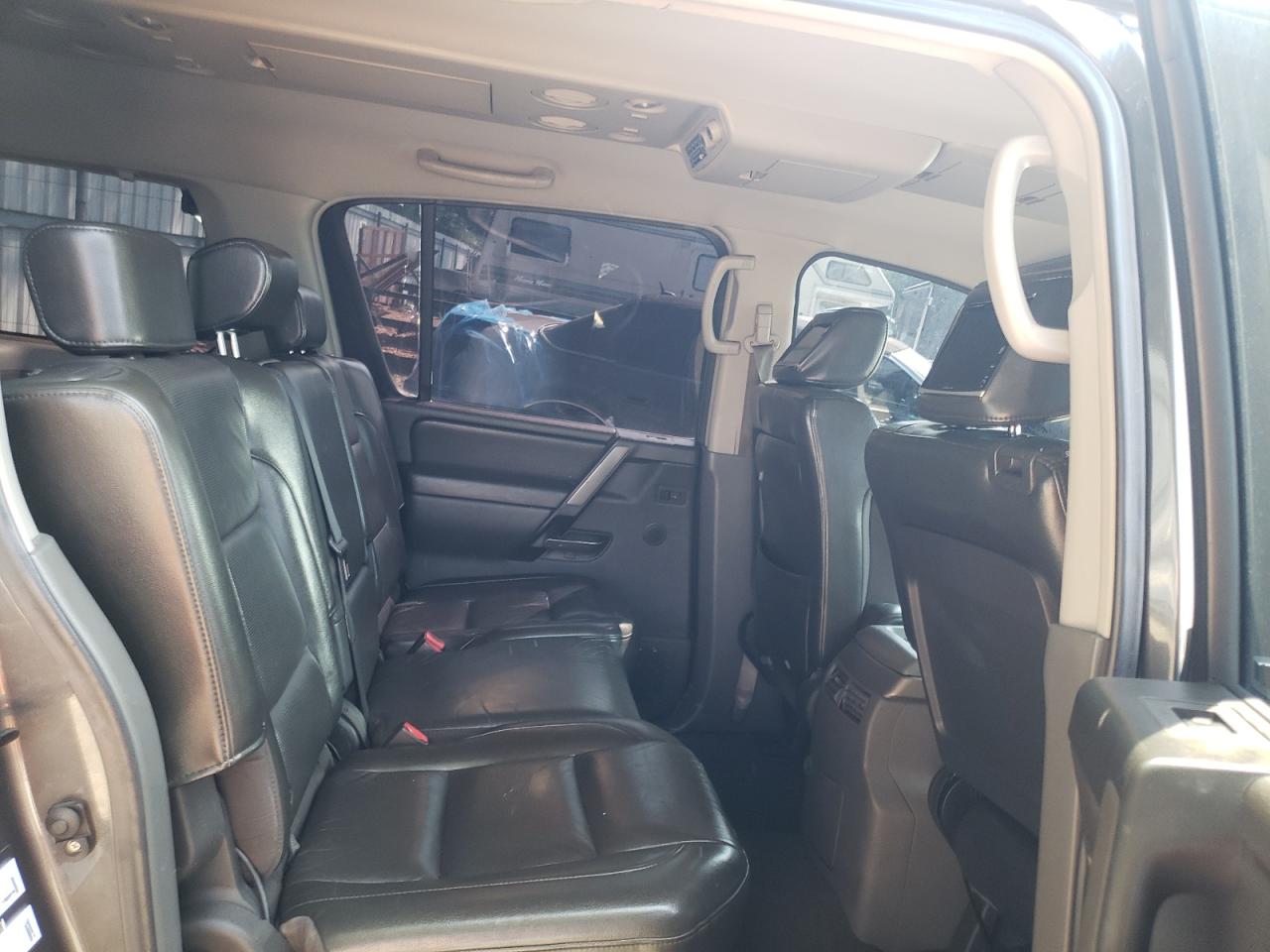 5N1AA08B05N740614 2005 Nissan Armada Se