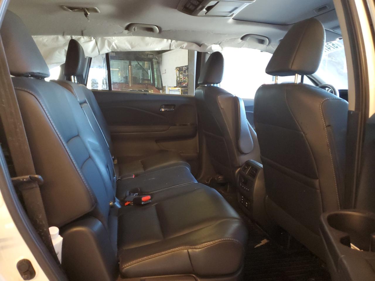 5FNYF6H90HB030717 2017 Honda Pilot Touring