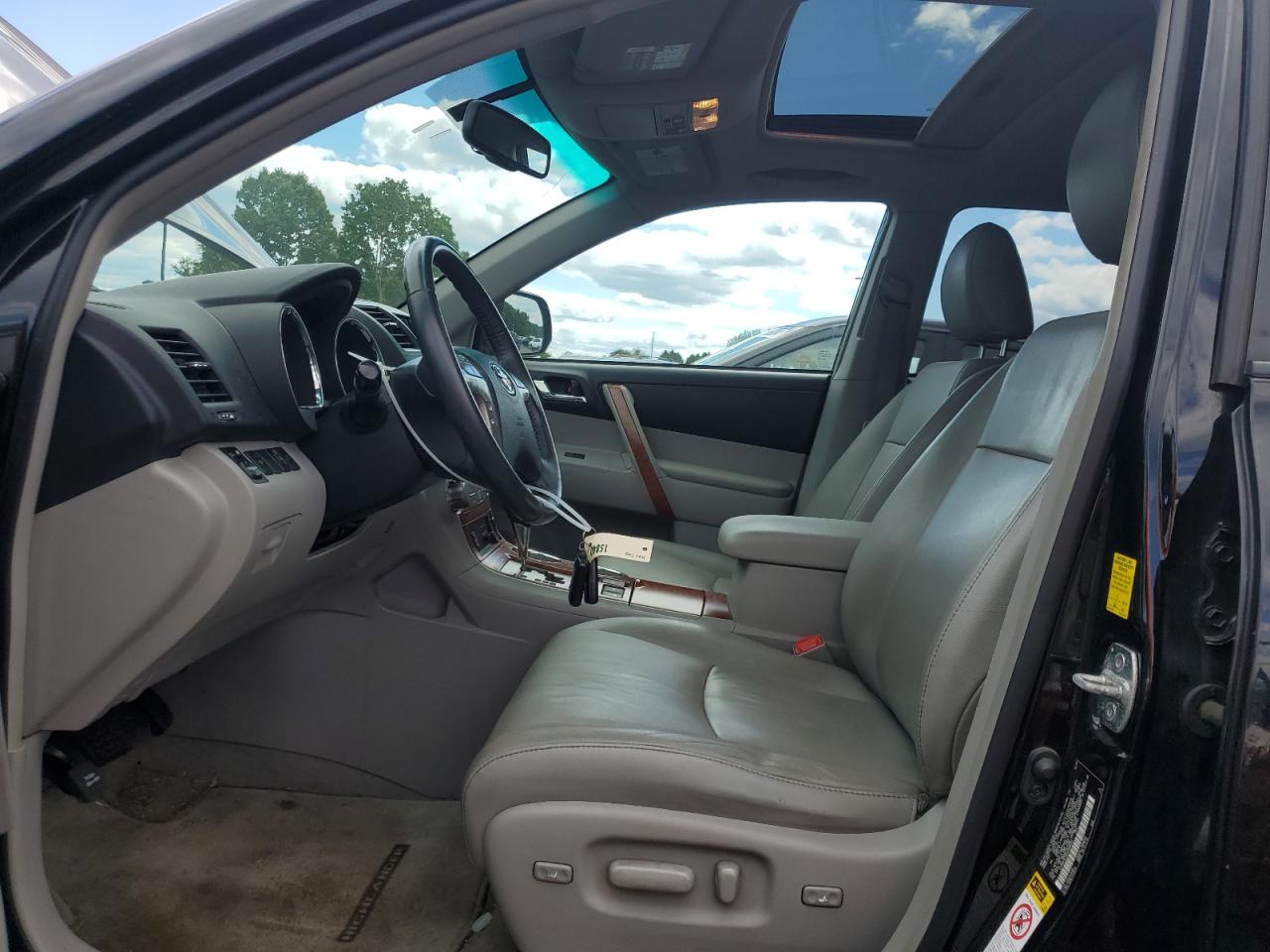 5TDDK3EH2AS008093 2010 Toyota Highlander Limited