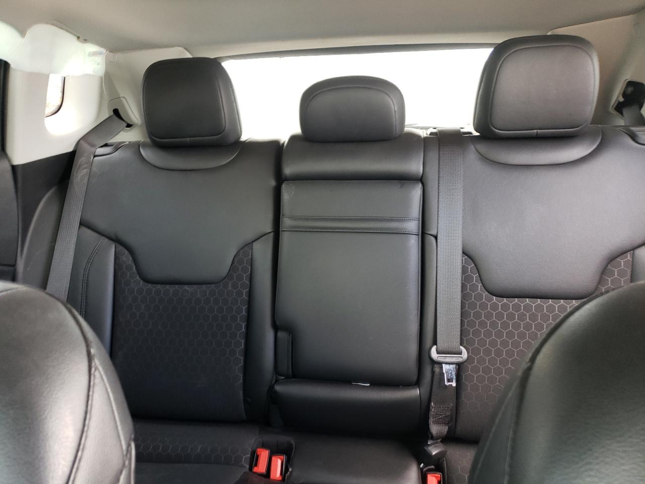 3C4NJCBB5KT789240 2019 Jeep Compass Latitude