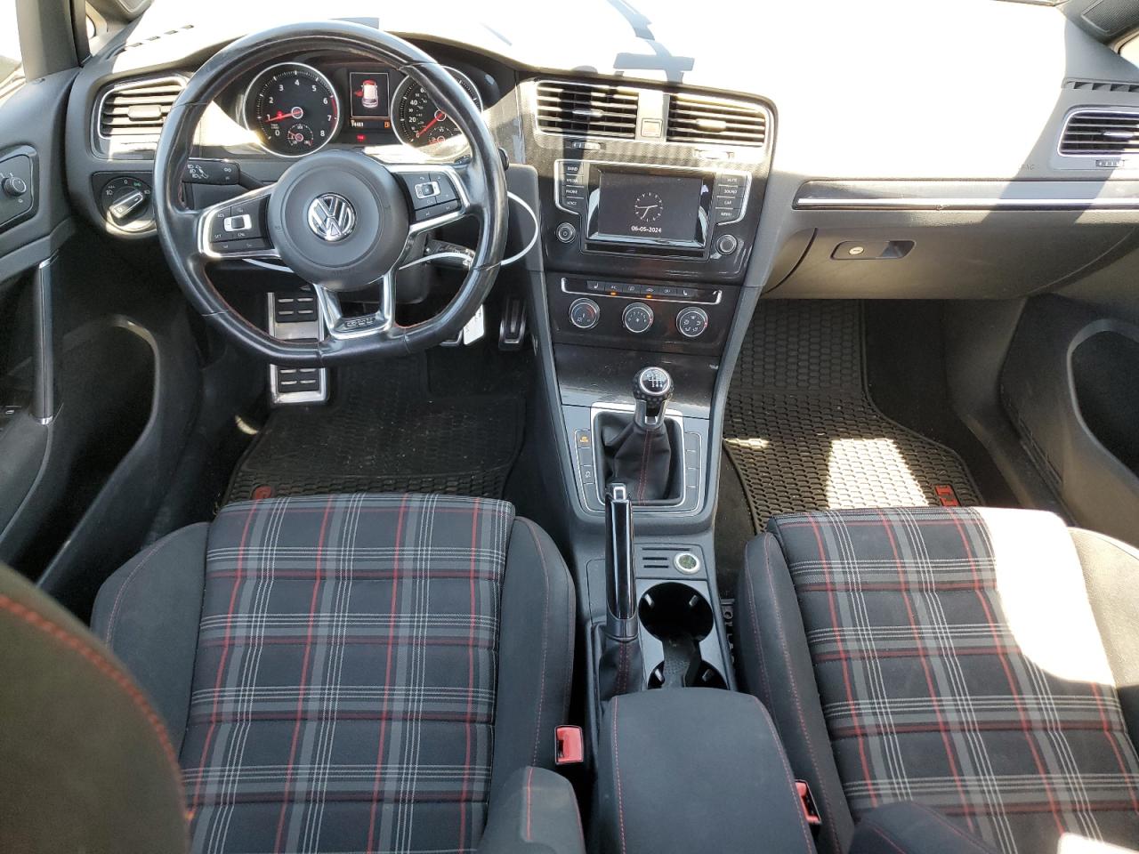 3VW5T7AU8FM061848 2015 Volkswagen Gti