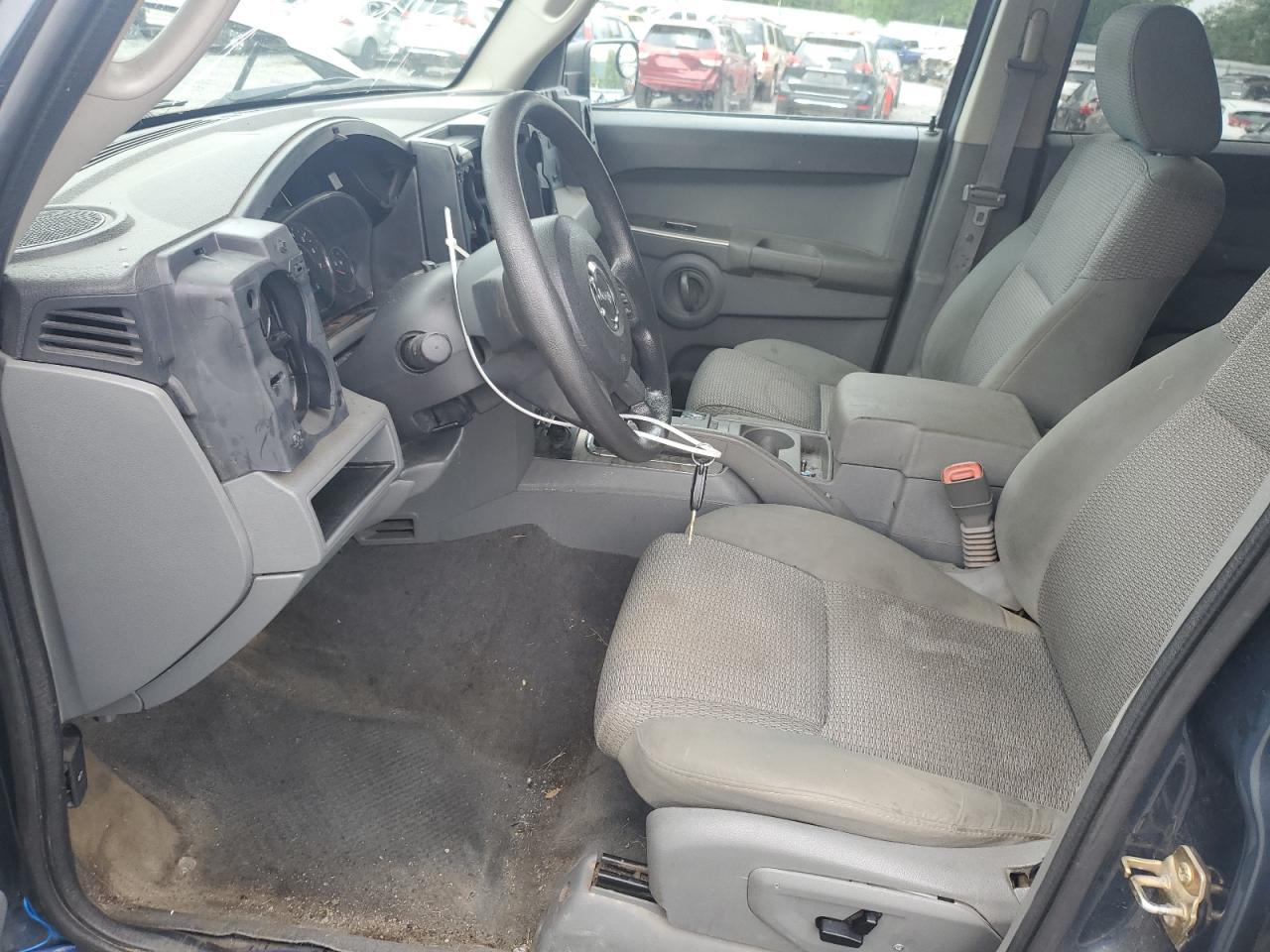 1J8HG48P17C561378 2007 Jeep Commander