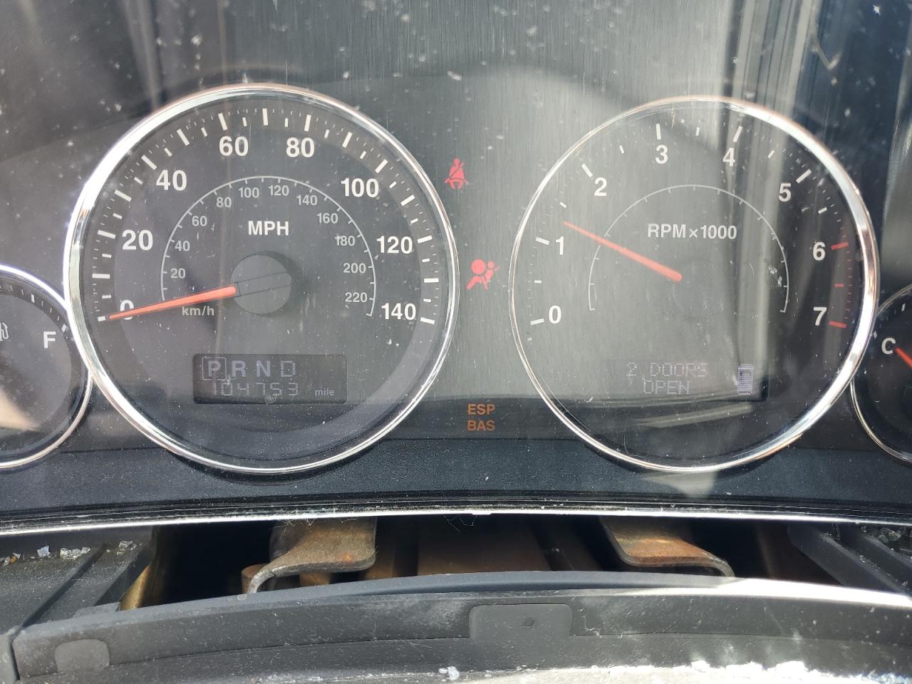 1J4PR4GK5AC135777 2010 Jeep Grand Cherokee Laredo