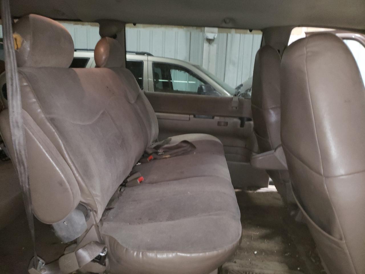 1GNDM19X55B111772 2005 Chevrolet Astro