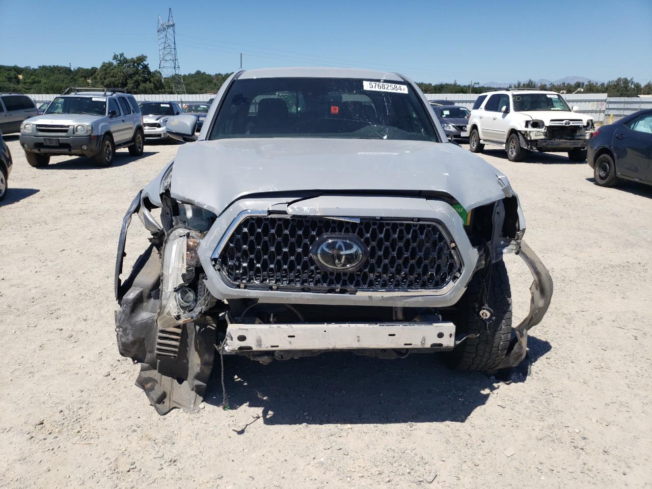 3TMDZ5BN9JM036622 2018 Toyota Tacoma Double Cab