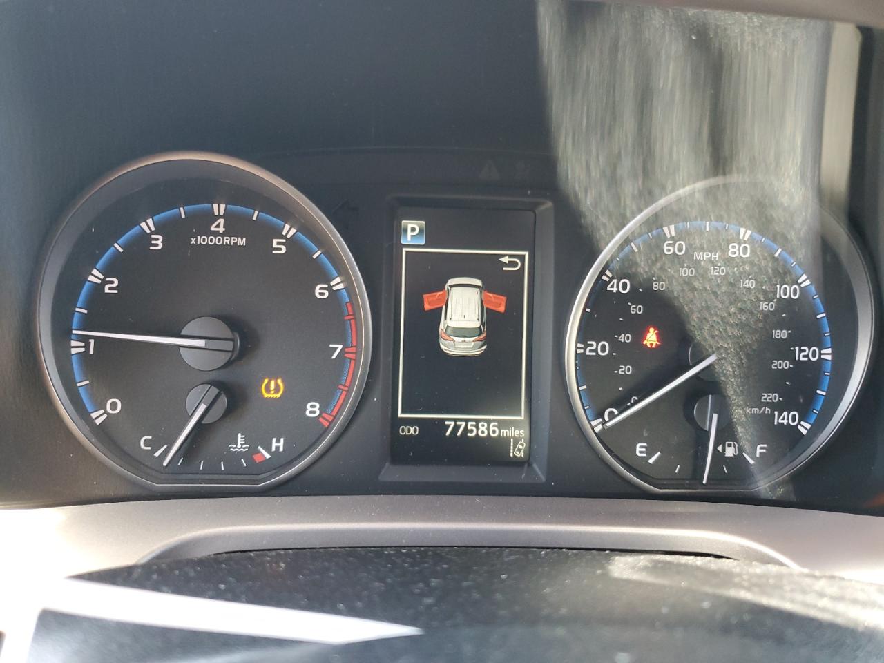 JTMZFREV1HJ705362 2017 Toyota Rav4 Le