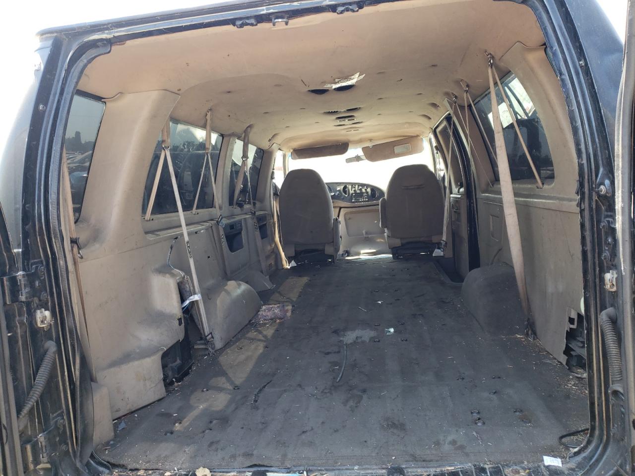 1FBSS31L3YHB80542 2000 Ford Econoline E350 Super Duty Wagon