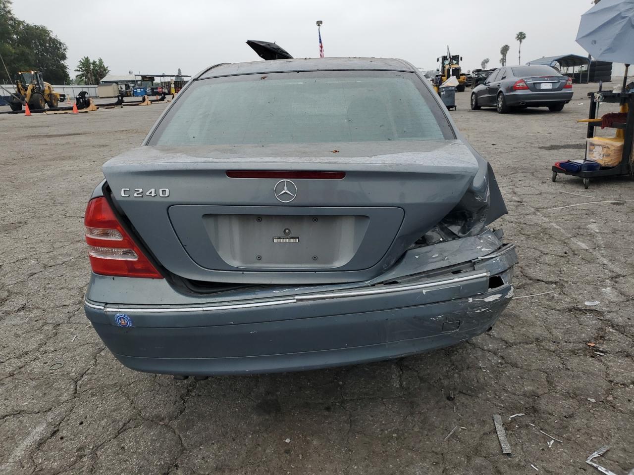 WDBRF61J84F530007 2004 Mercedes-Benz C 240