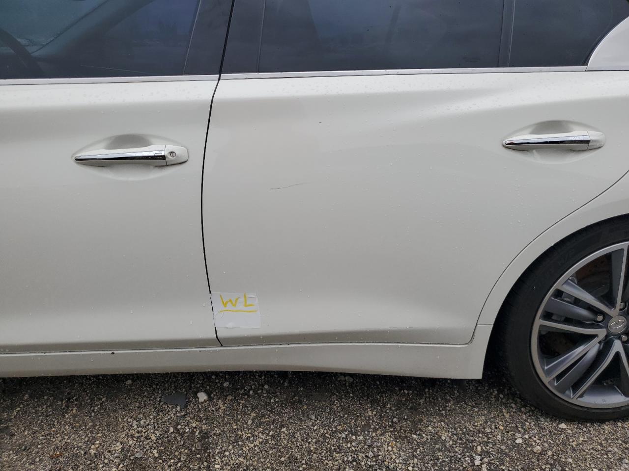 JN1EV7AR3HM831657 2017 Infiniti Q50 Premium