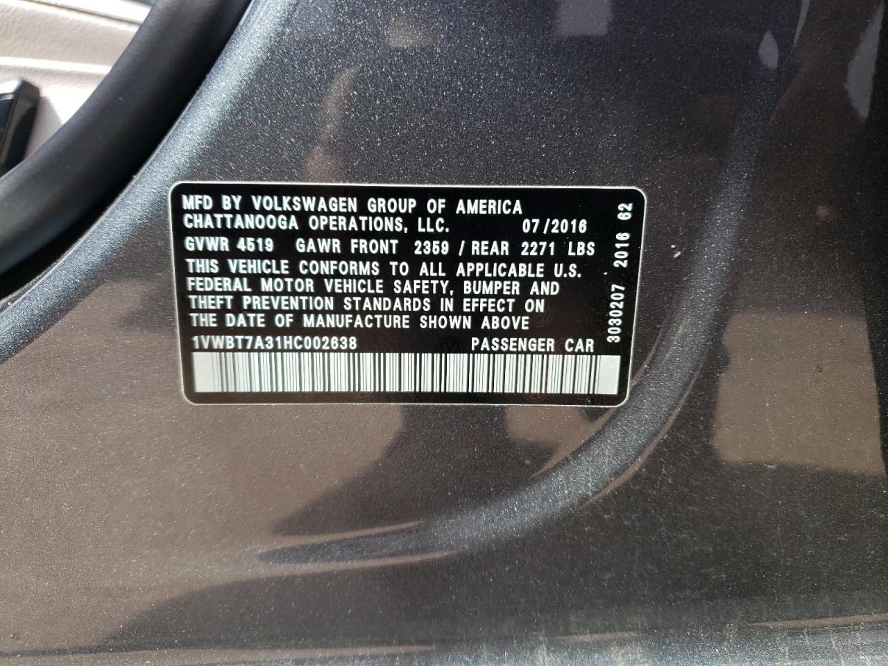 1VWBT7A31HC002638 2017 Volkswagen Passat Se