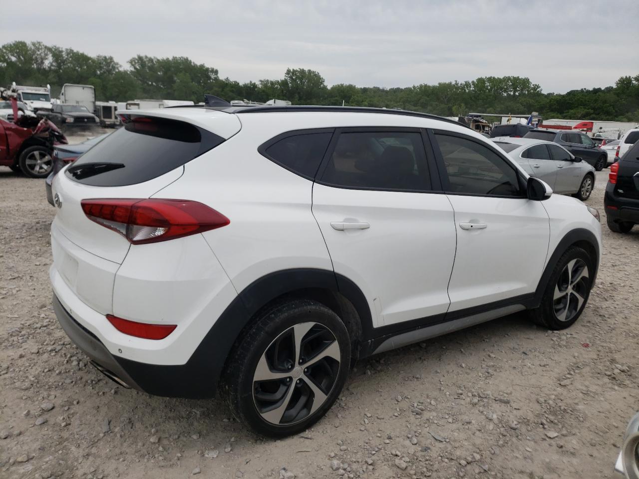 KM8J33A29JU770149 2018 Hyundai Tucson Value