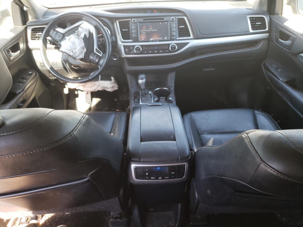 5TDJKRFH1GS269227 2016 Toyota Highlander Xle